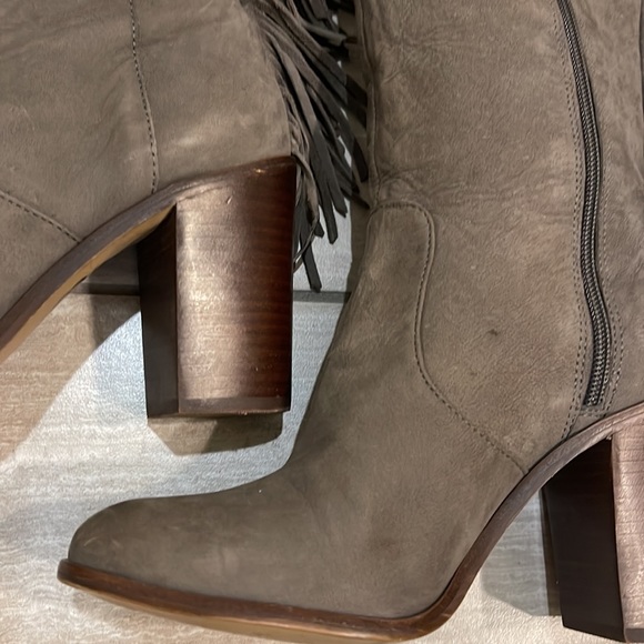 Gianni Bini Back Drop Fringe Boot 7 - Picture 9 of 12